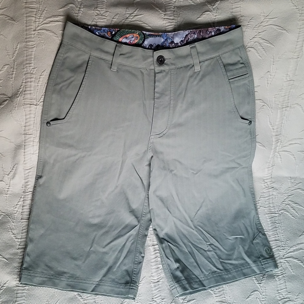 Lululemon Tan Casual Shorts 32 Khaki Striped